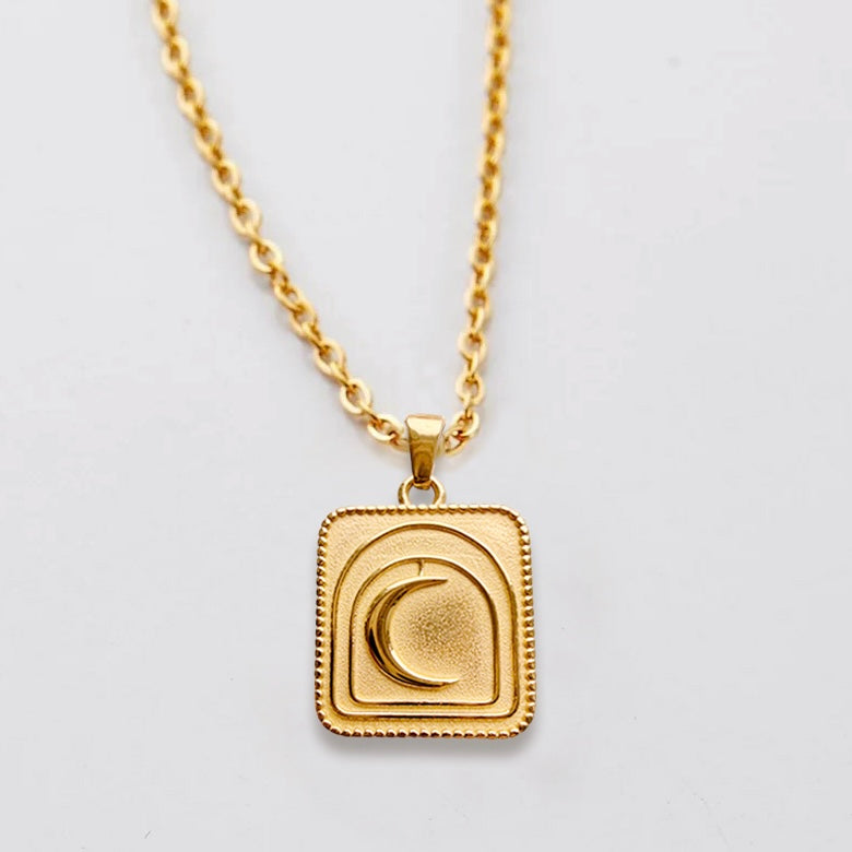 Crescent Arch Necklace