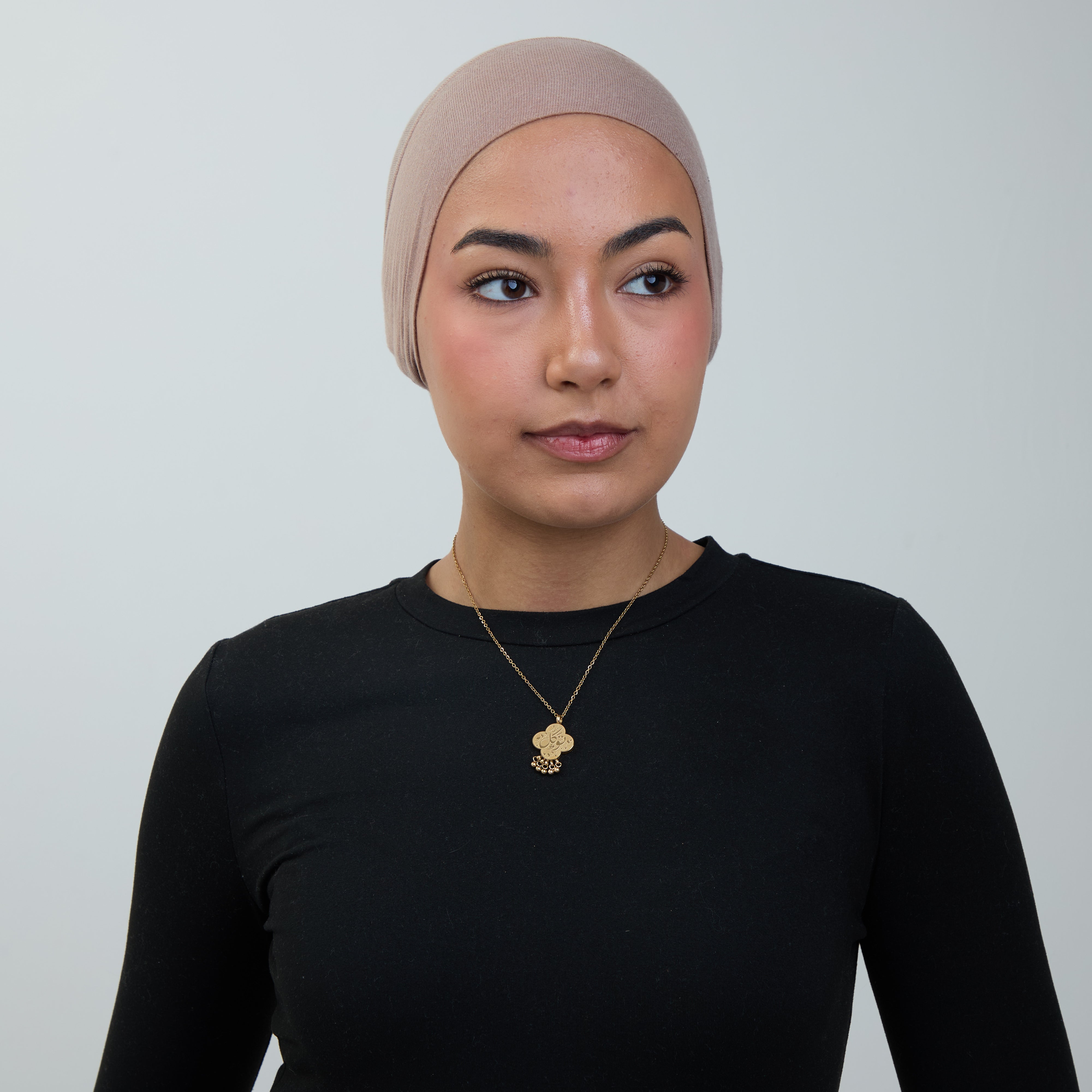 "Tawakkul" Dangling Dotted Necklace